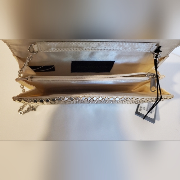 Jessica mcclintock mini gold purse w chain link handle - Picture 5 of 6